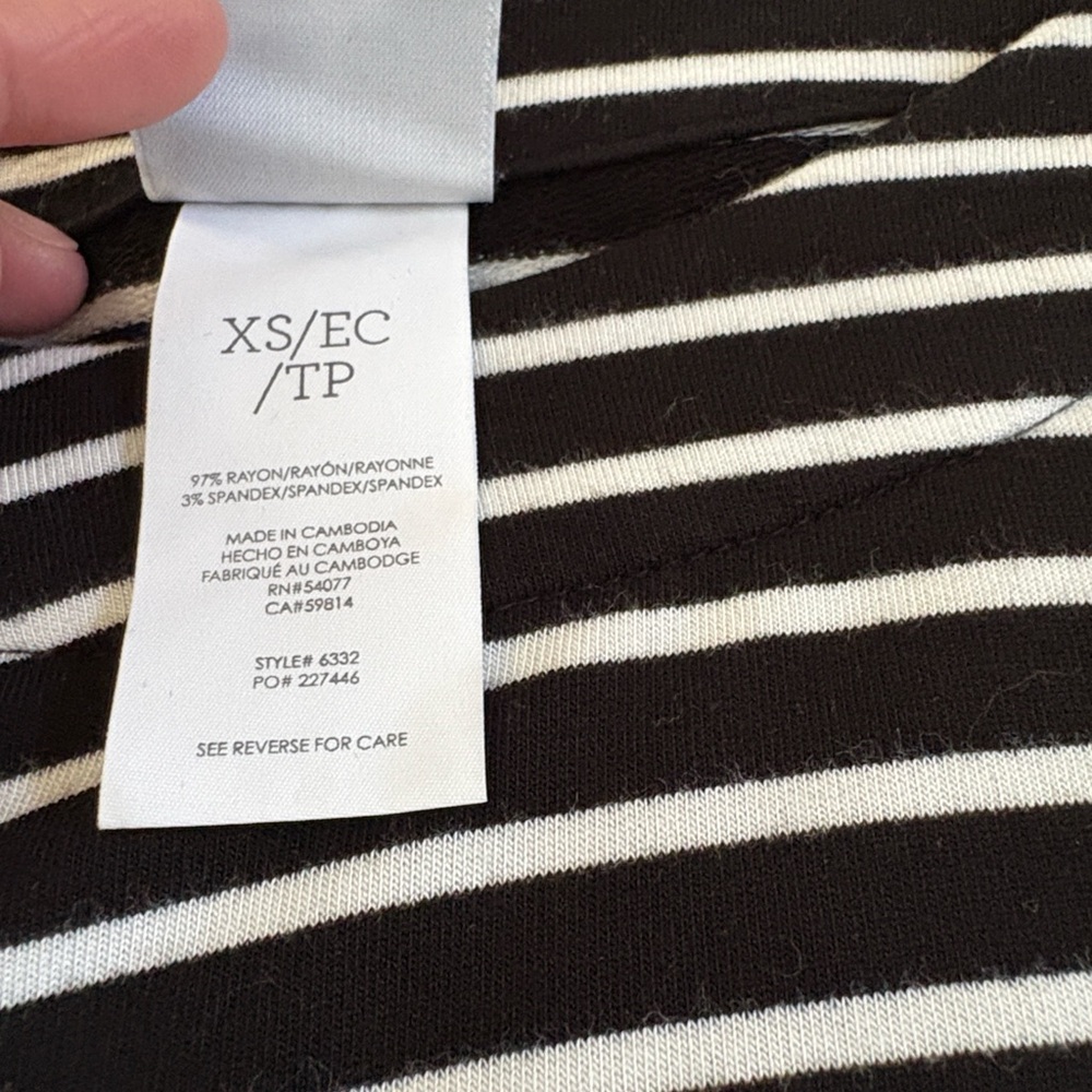 Cabi Side Snap Tee #6332 NWOT - Picture 10 of 11
